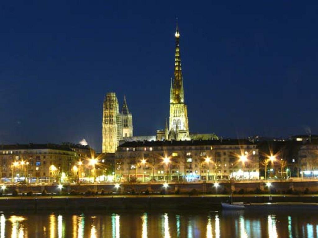 Ibis Styles Rouen Centre Cathedrale Ξενοδοχείο Εξωτερικό φωτογραφία